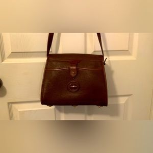 Vintage rare 90’s Dooney & Bourke AWL Arrowhead Essex shoulder bag/crossbody